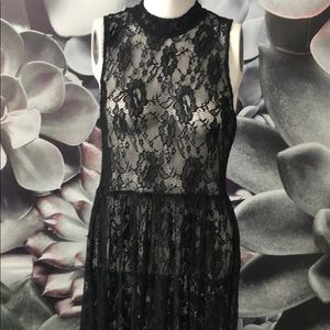 Lace maxi dress S